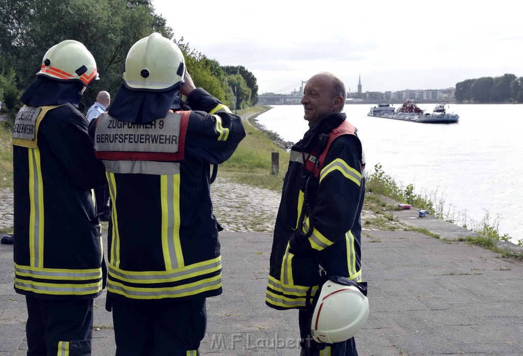 Schiff 1 Koeln in Hoehe der Koelner Zoobruecke P126.JPG - Miklos Laubert